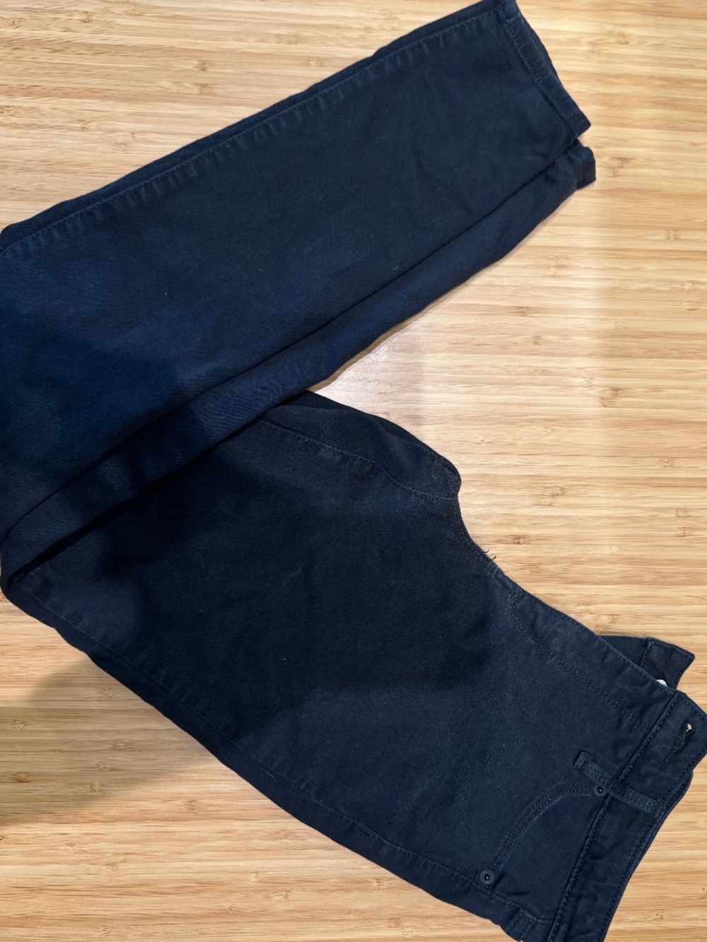 Black skinny pants